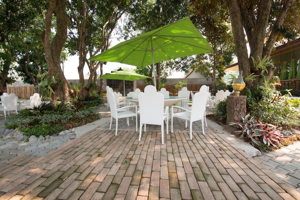 Nakaraj Princess Homestay Chiang Khong Extérieur photo
